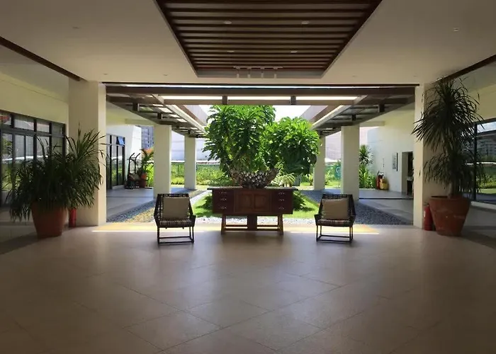 Staycation Lakefront Acacia Manila